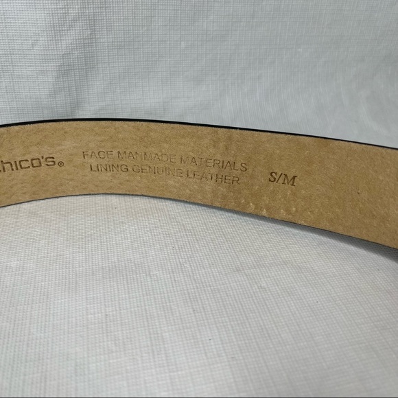 Chico’s Adjustable Black Leather Belt Circle Buckle - Picture 4 of 11